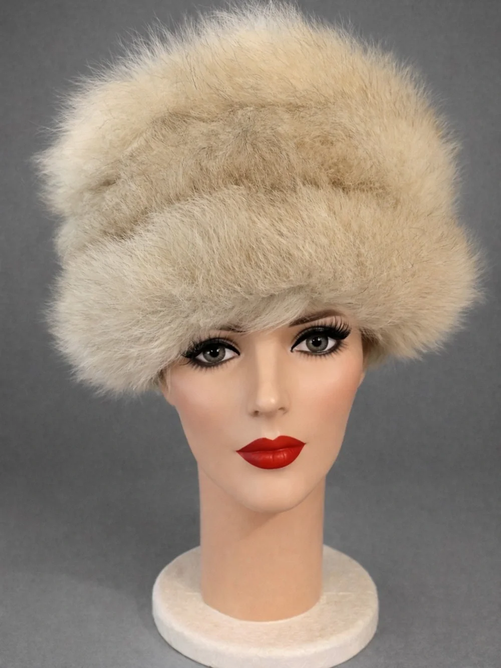 Vintage real fur White Russian style hat-M - Picture 1 of 2
